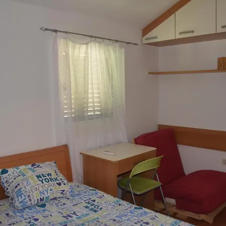 Ananda - 2 Bedrooms, 7 Beds شقة *