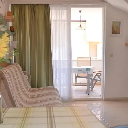 Ananda - 2 Bedrooms, 7 Beds *