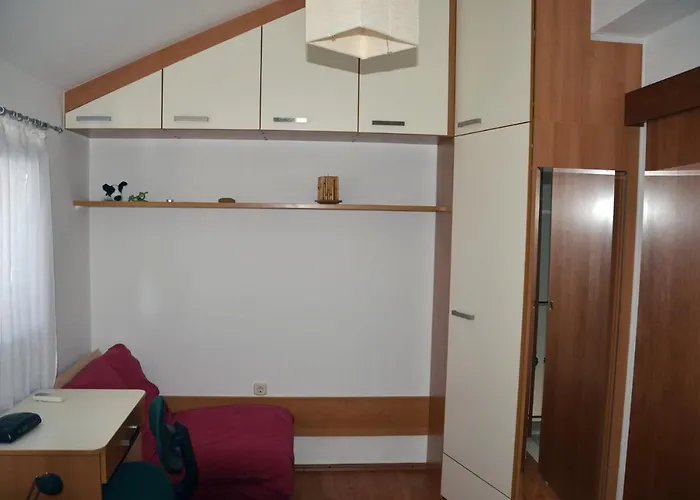 Ananda - 2 Bedrooms, 7 Beds *