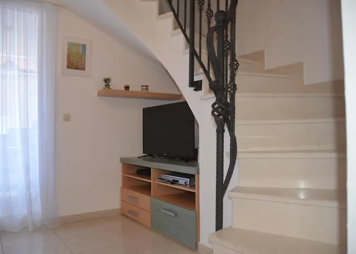 Ananda - 2 Bedrooms, 7 Beds アパート ボル
